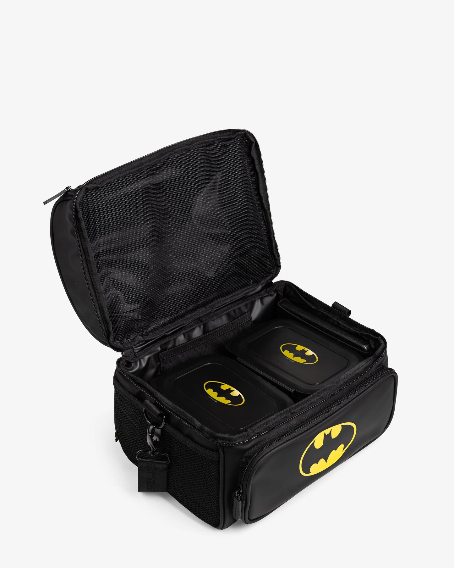 meal-prep-bag-batman-with-4-food-containers-and-2-ice-packs-b3 Smartshake_Meal_Prep_Bag_Batman_open.jpg