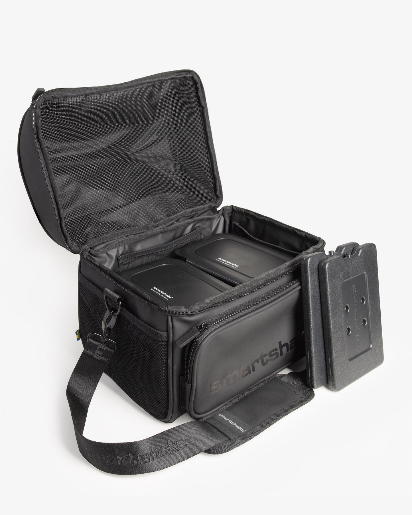 meal-prep-bag-black-with-4-food-containers-and-2-ice-packs-v7 Smartshake_Meal_Prep_Bag_Black_open.jpg