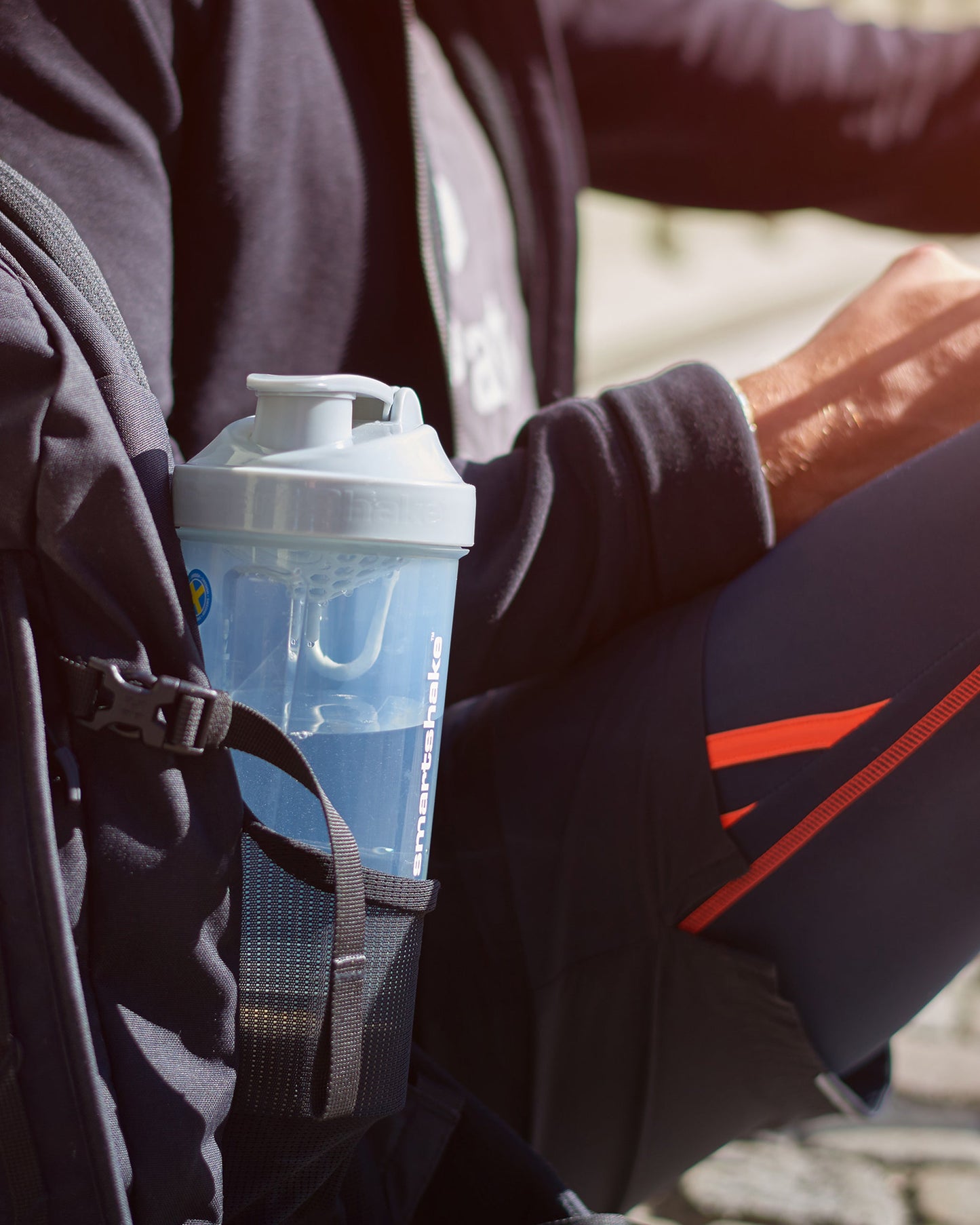 original2go-one-mist-gray-x8 Smartshake_Original2GoONE_Mist_Gray_lifestyle.jpg