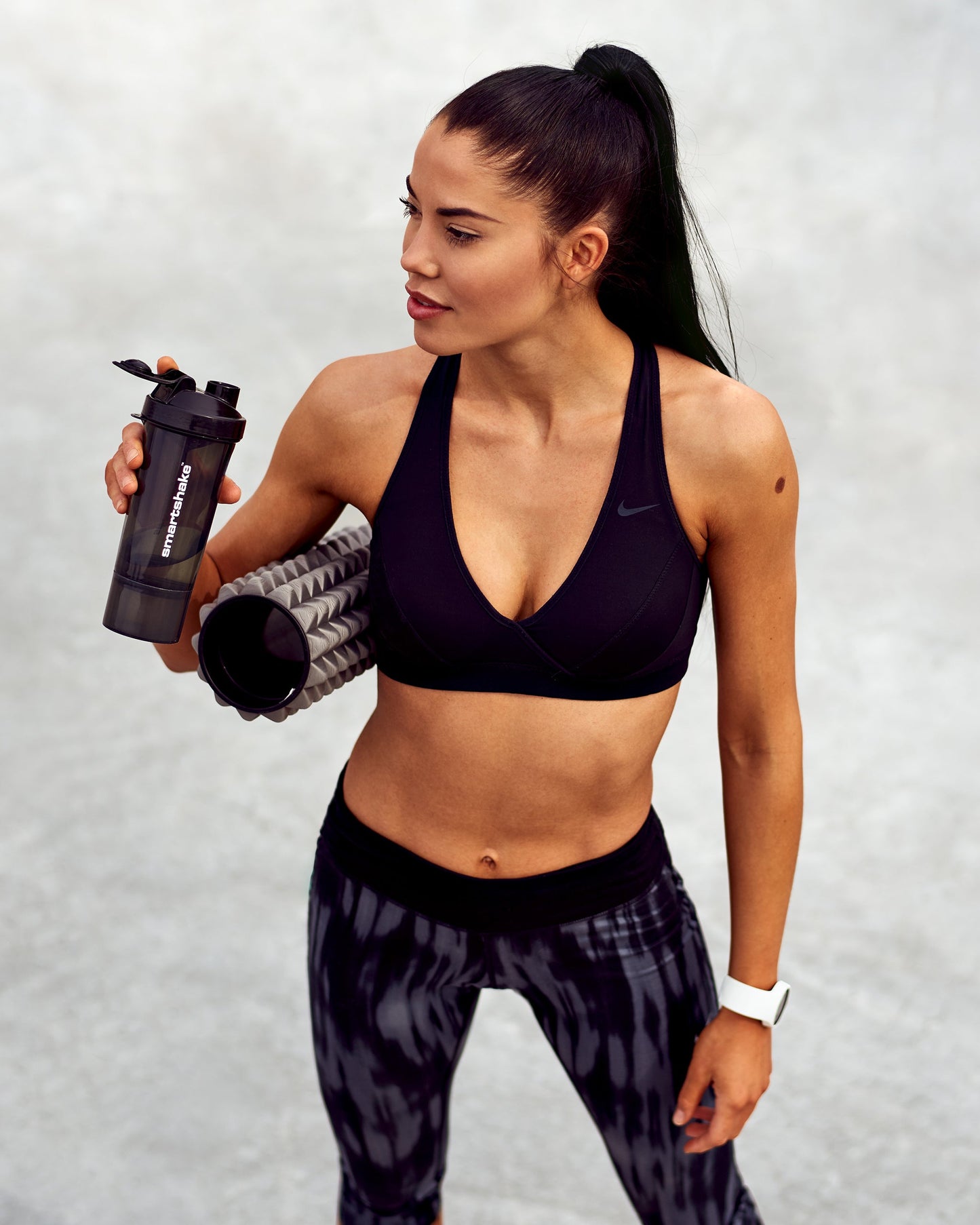 slim-black-h1 Smartshake_Slim_black_lifestyle.jpg