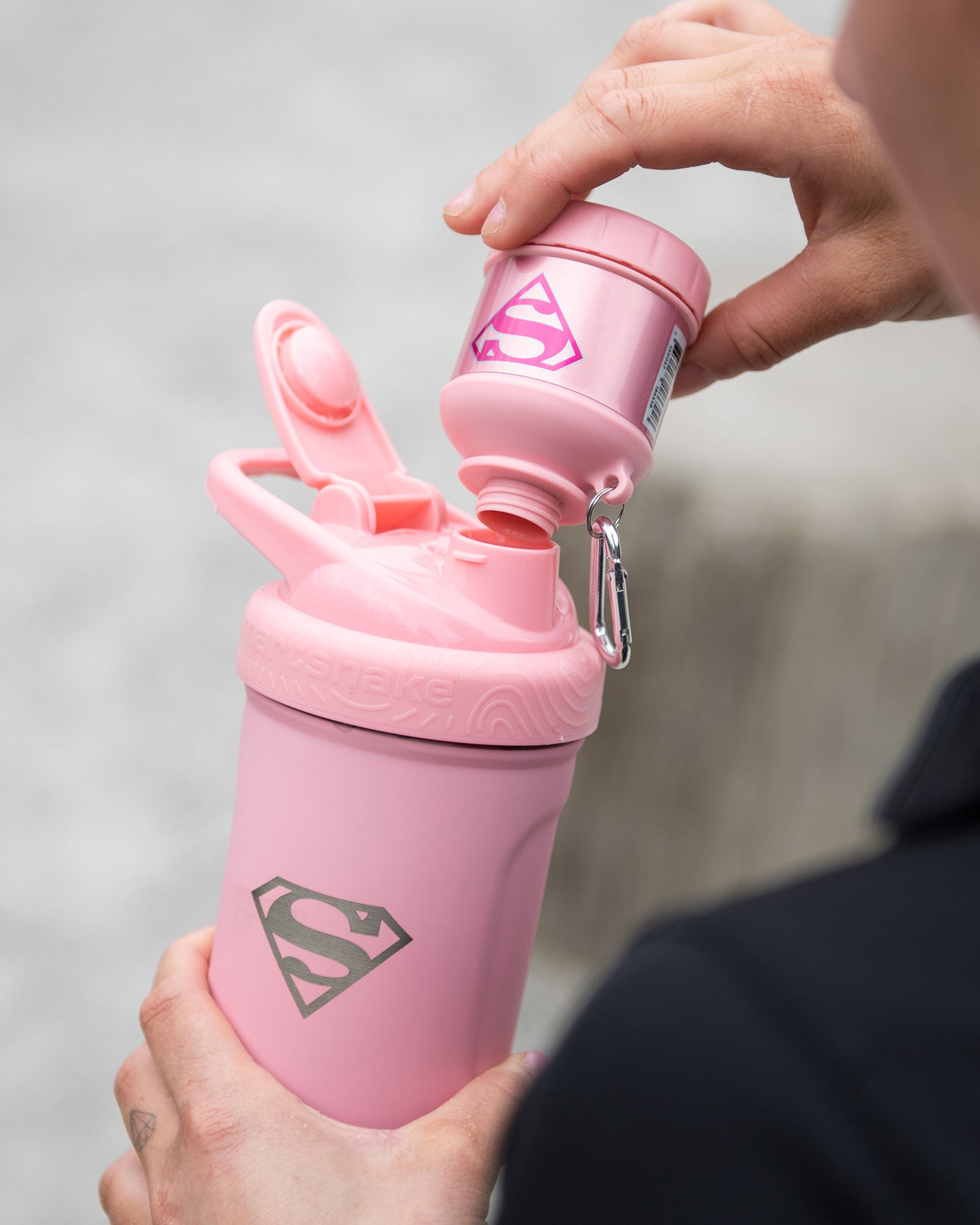 whey2go-funnel-supergirl-f3 Smartshake_Whey2Go_Supergirl_Lifestyle.jpg